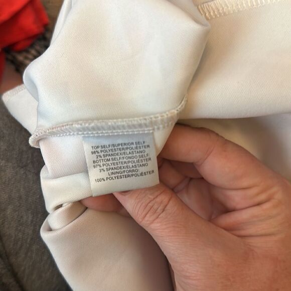 Honey B’s Cut Out Dress Size 1XL - Picture 8 of 8